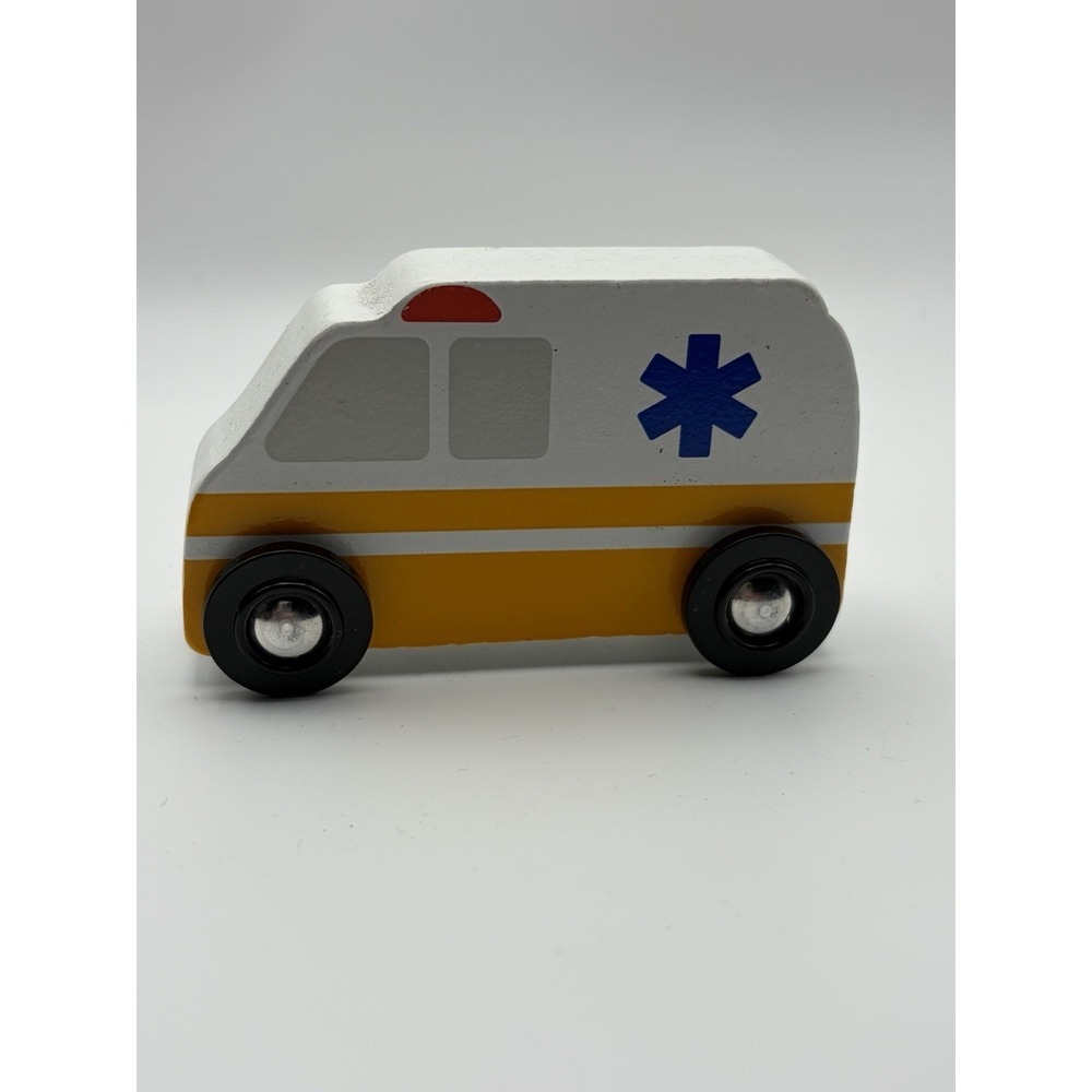 Melissa & Doug Wooden  Ambulance LQ24192  3.5"x2"x1"